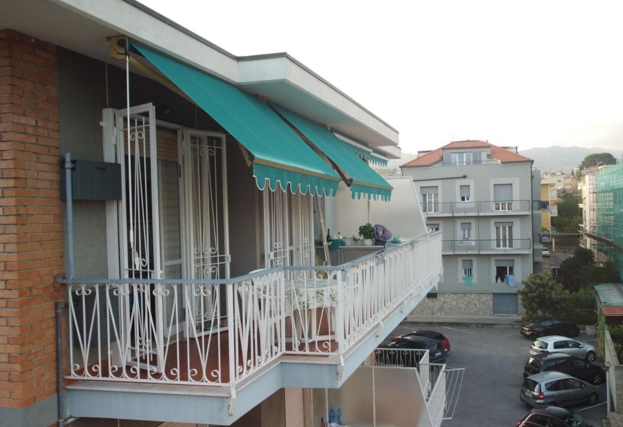 La Casa Di Giugiu Διαμέρισμα Ντιάνο Μαρίνα Εξωτερικό φωτογραφία