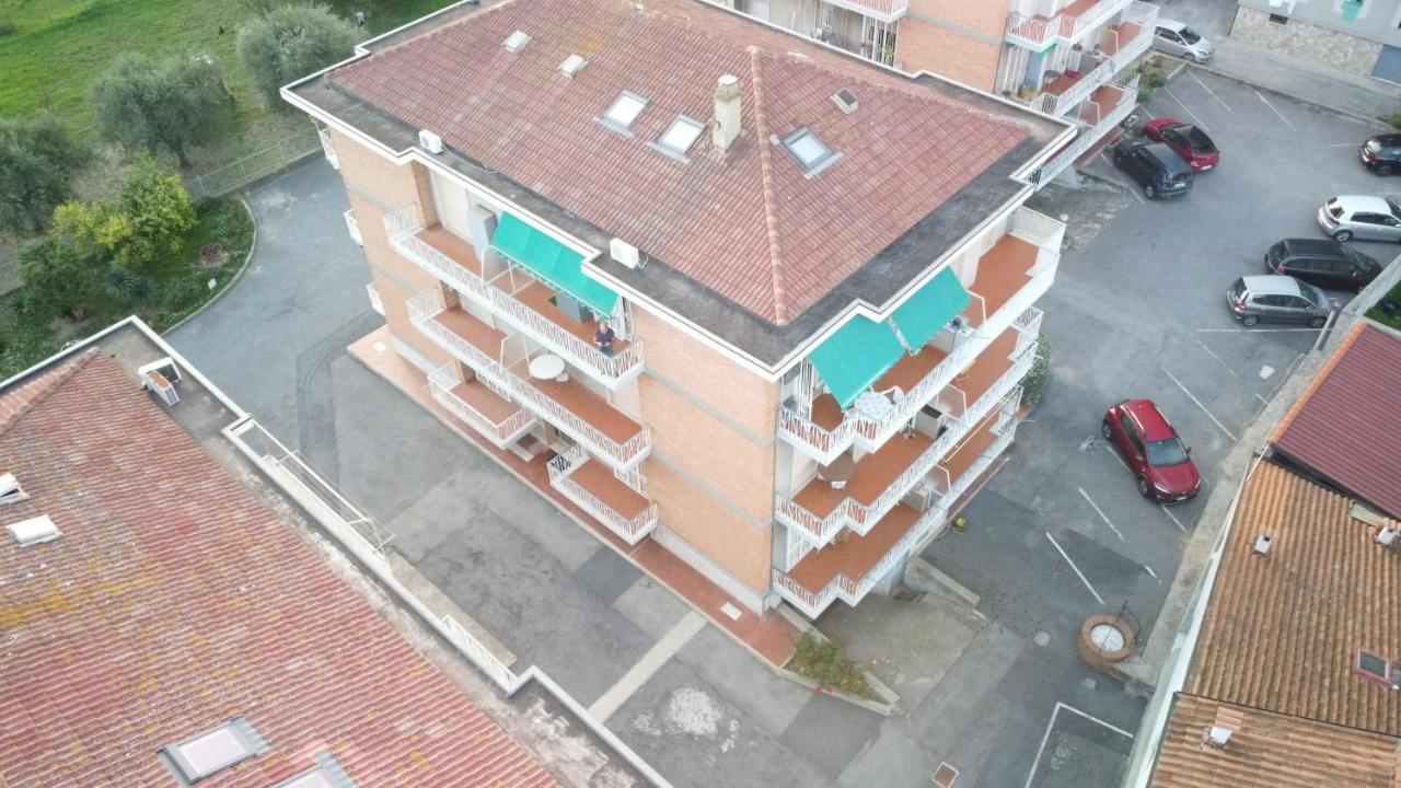 La Casa Di Giugiu Διαμέρισμα Ντιάνο Μαρίνα Εξωτερικό φωτογραφία